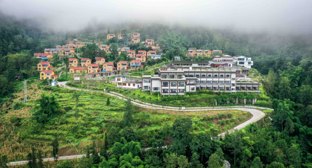 馬邊彝族自治縣蓮花山彝家新寨